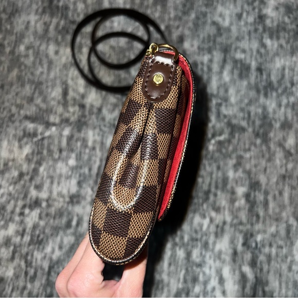 LOUIS VUITTON EBENE DAMIER FAVORITE MM CROSSBODY BAG - Picture 16 of 16